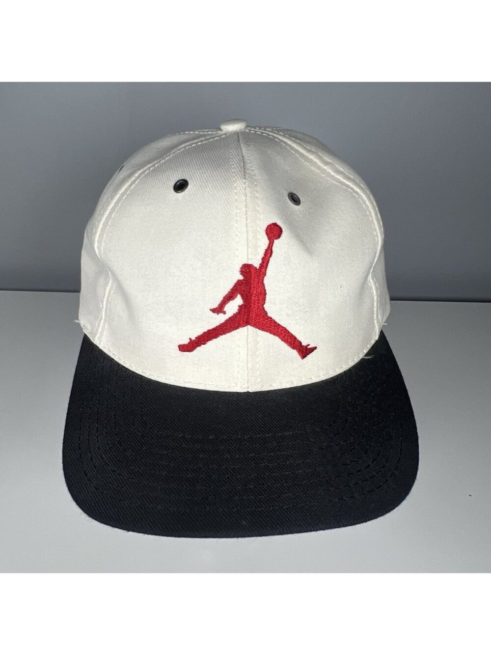 Vintage 1995 Nike Air Jordan 45 Jumpman Snapback Hat Made USA White Black
